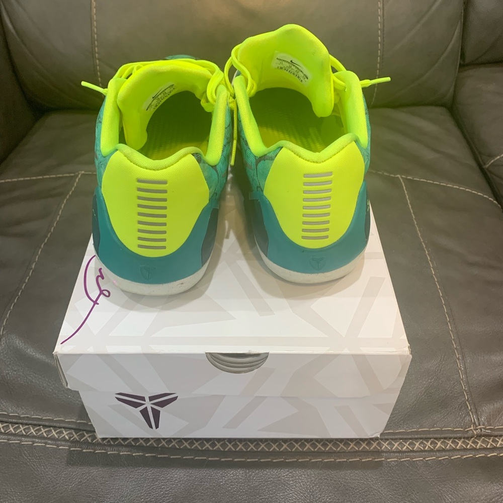 Kobe 9 Easter - image 2